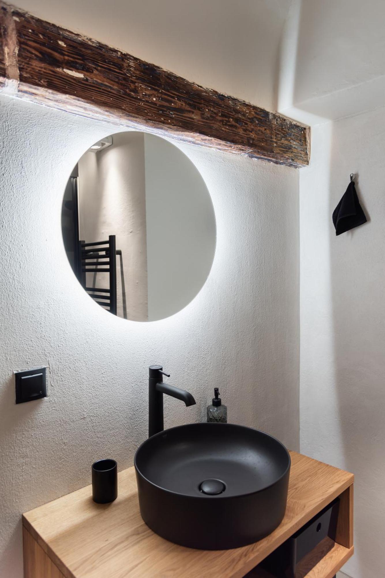 Luxury Design In Center Apartment *